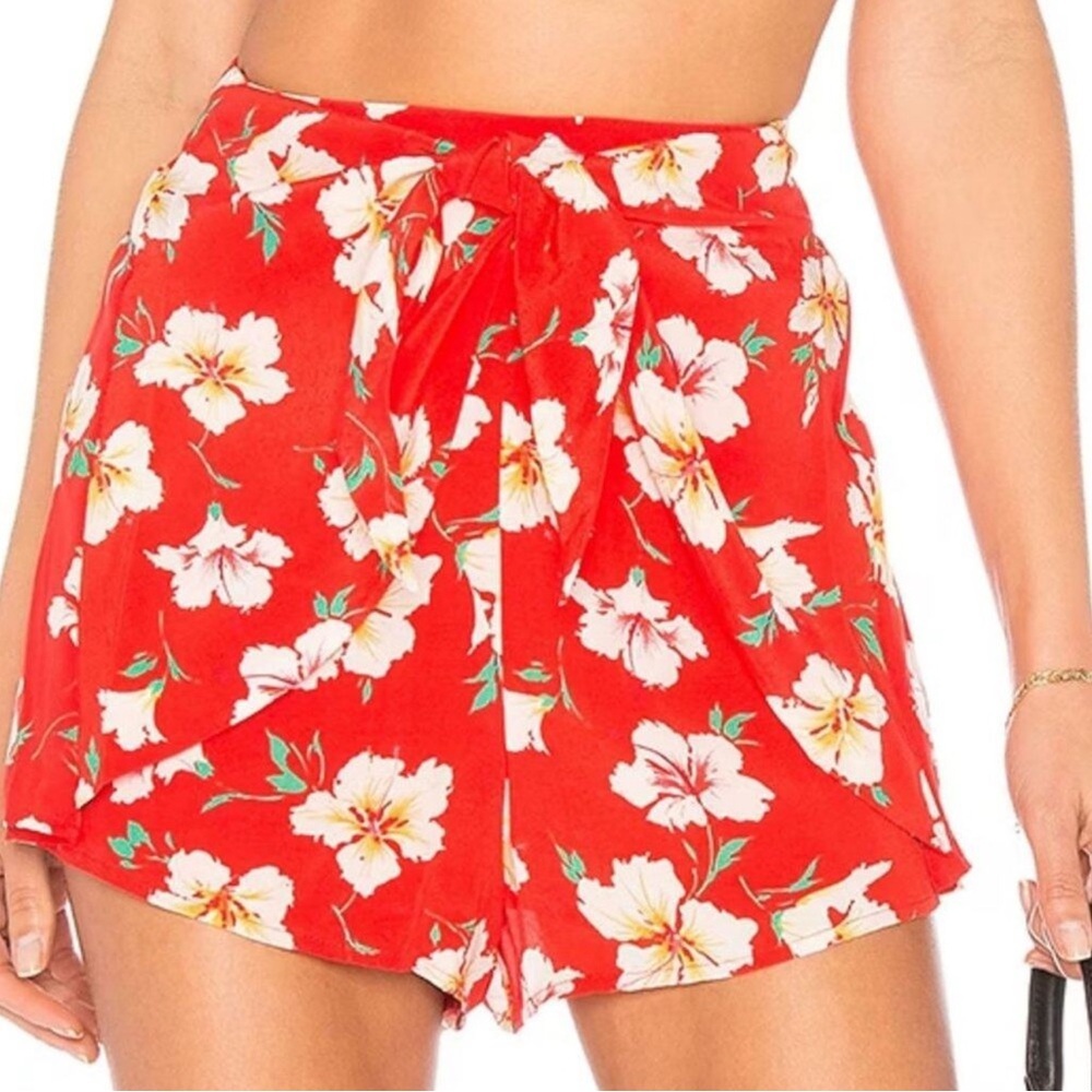 MAJORELLE Dominique Shorts in Red
Fruit Punch NWOT Size Small